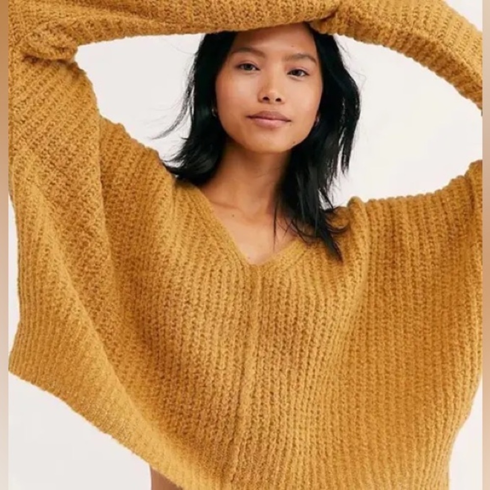 EUC free people moonbeam v-neck sweater - Picture 2 of 12